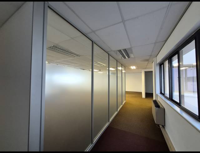 692M² OFFICE TO LET IN SANDTON CENTRAL